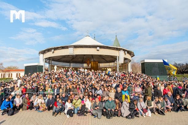 Ilustracija članka: Oko 2000 hodočasnika iz Ukrajine za Božić u Međugorju