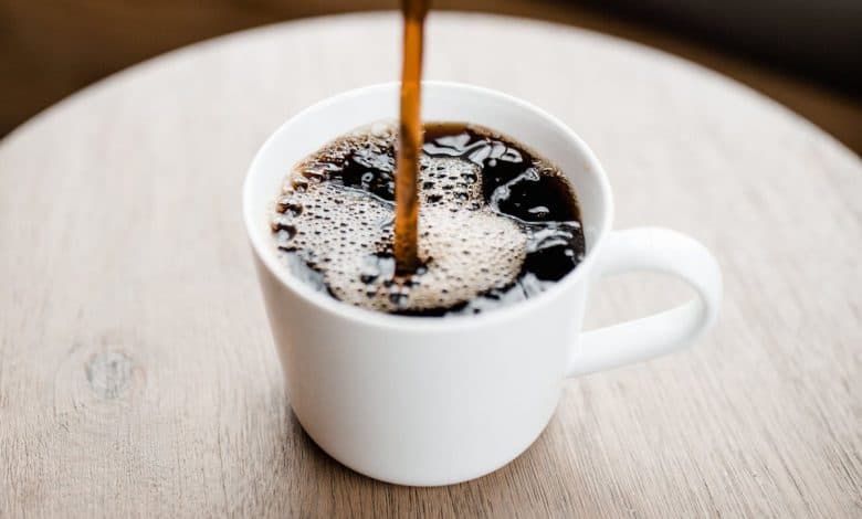 Ilustracija članka: Žena u Metkoviću mužu u kavu stavila deset Apaurina, pokušala ga ubiti