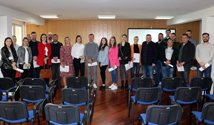 Ilustracija članka: Ljubuški: 25 parova dobilo subvenciju od 4.000 KM