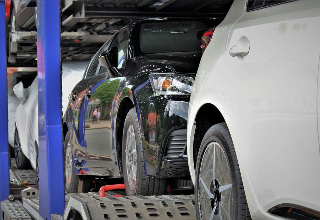 Ilustracija članka: Posušaku godinu dana zatvora zbog prodaje 6 skupocjenih automobila