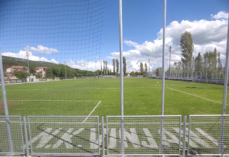 Ilustracija članka: Na utakmici u Vinjanima pomoćni sudac glavom udario igrača