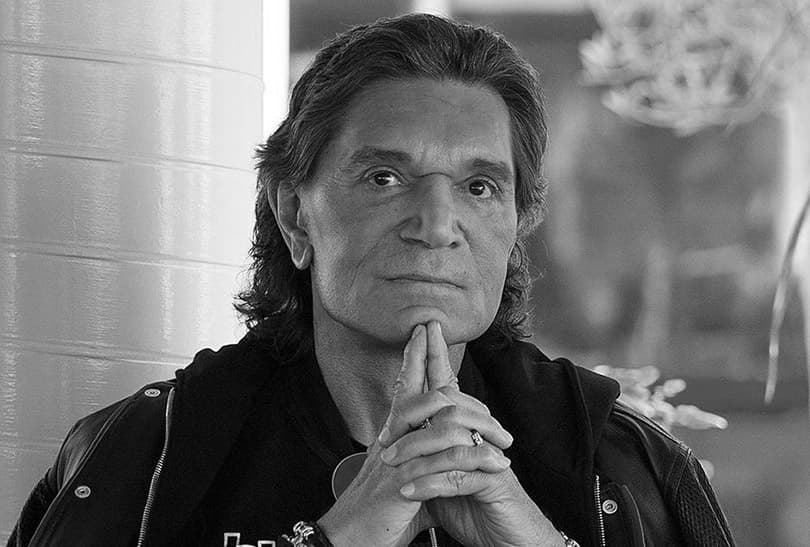 Ilustracija članka: Preminuo Jasmin Stavros