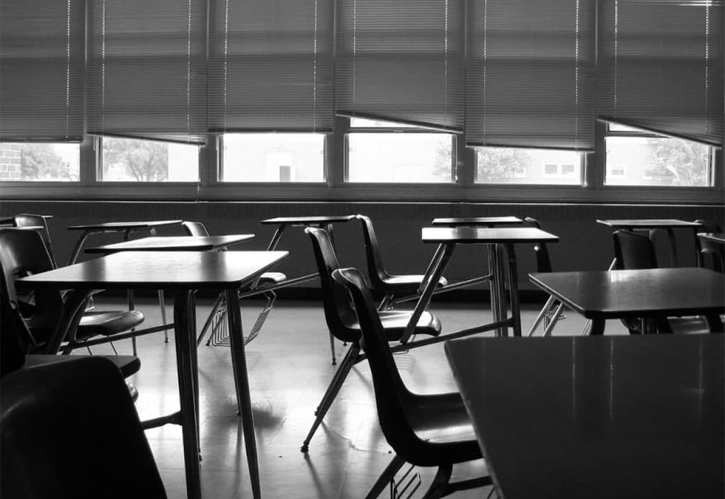 Ilustracija članka: Priveden profesor srednje škole u Imotskom: osumnjičen za spolno uznemiravanje učenice