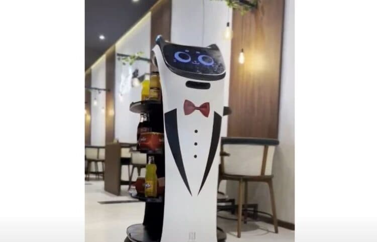 Ilustracija članka: Prvi roboti konobari u BiH poslužuju goste