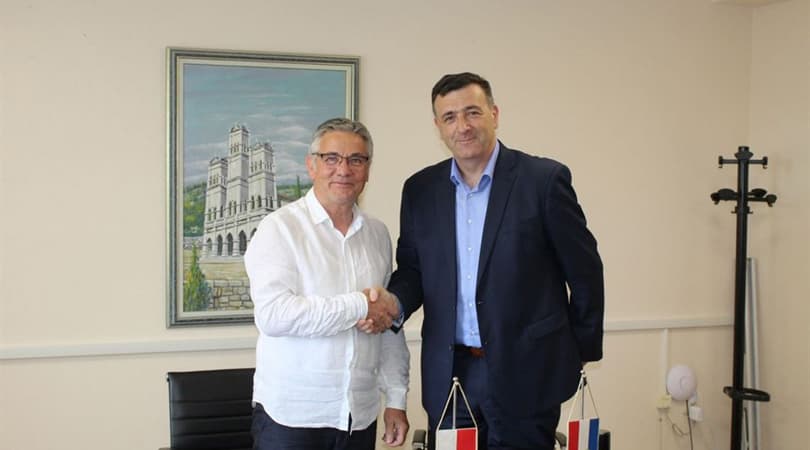 Ilustracija članka: Čović i Grizelj potpisali Ugovor o zamjeni nekretnina između ŽZH i Općine Grude