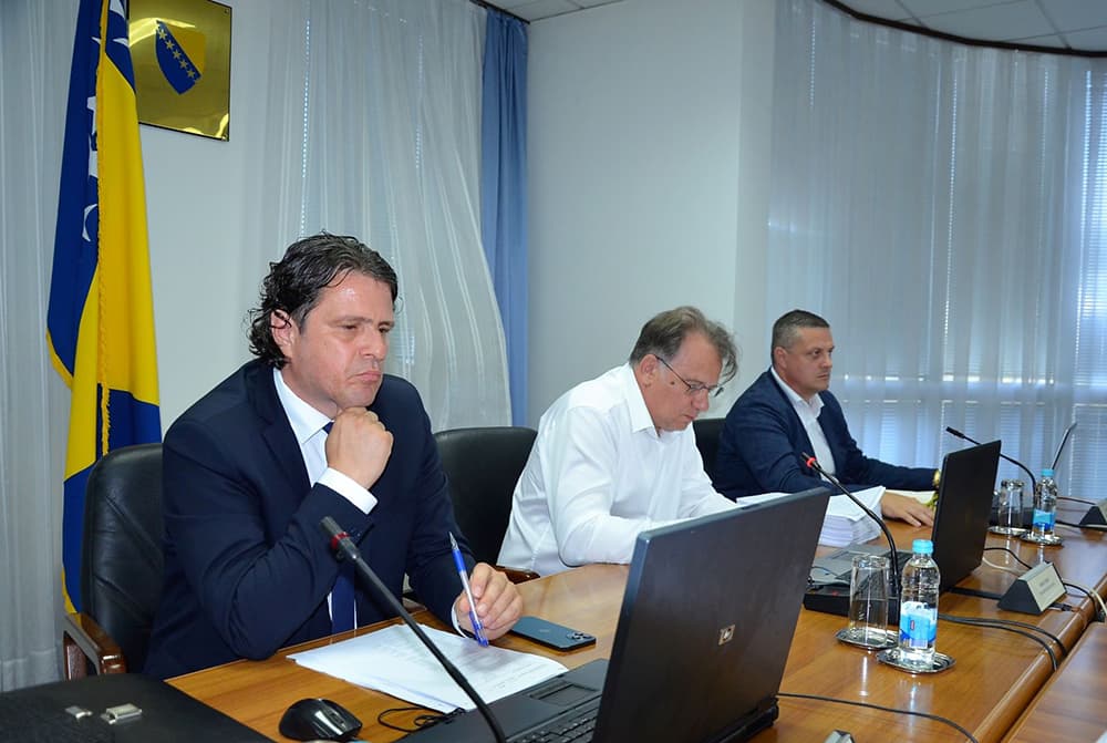 Ilustracija članka: FBiH uplatila županijama 200 milijuna KM; 8.301.059 KM za ŽZH