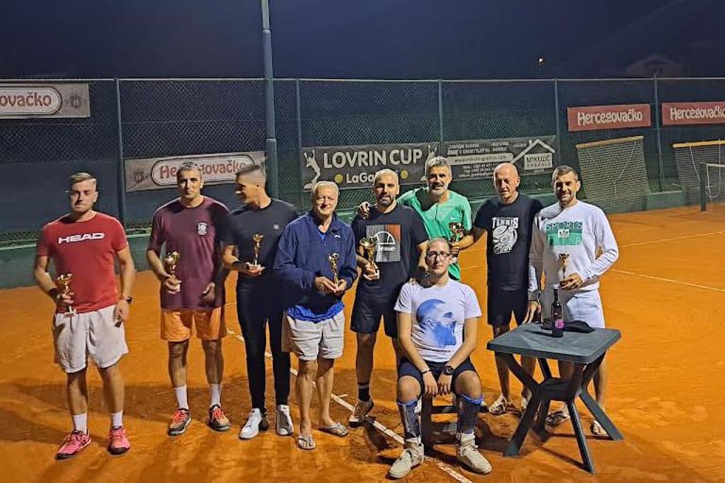 Ilustracija članka: Pehar na teniskom natjecanju u Grudama osvojio par Zoran Mamić – Mario Brkić