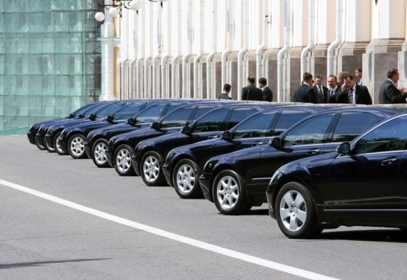 Ilustracija članka: Tko najviše nabavlja skupa vozila?