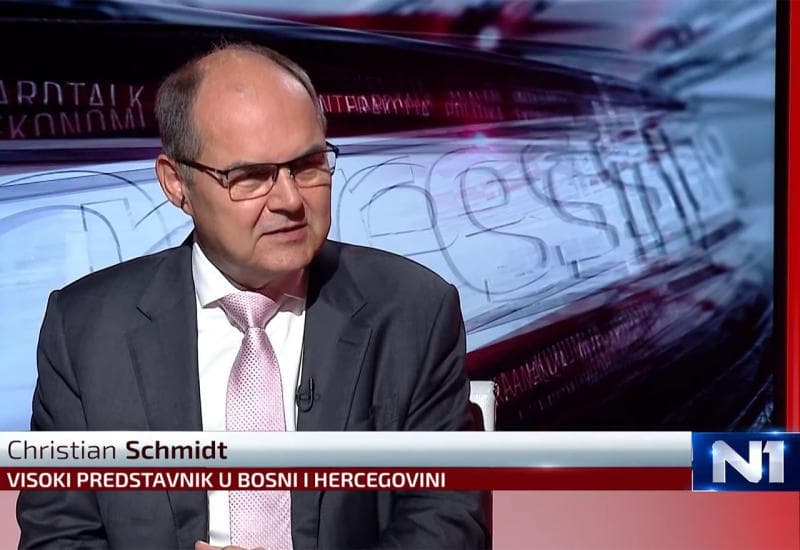 Ilustracija članka: Schmidt: BiH bi se mogla raspasti