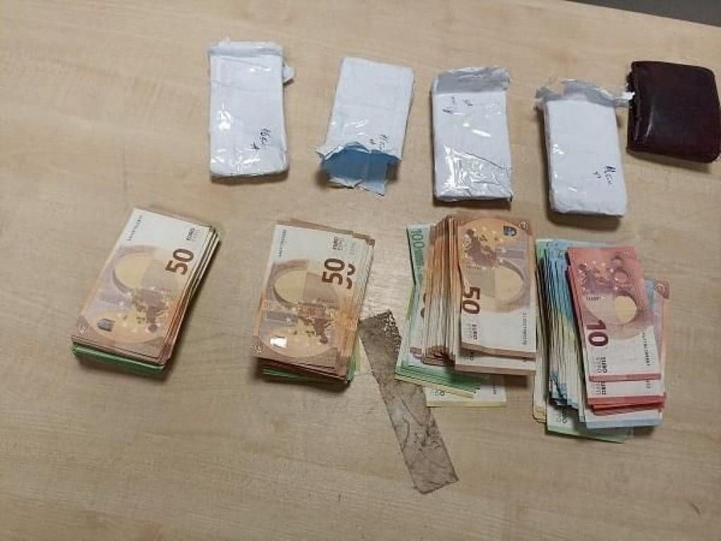 Ilustracija članka: Carinici kod vozača kamiona iz BiH pronašli 51 tisuću eura u kešu