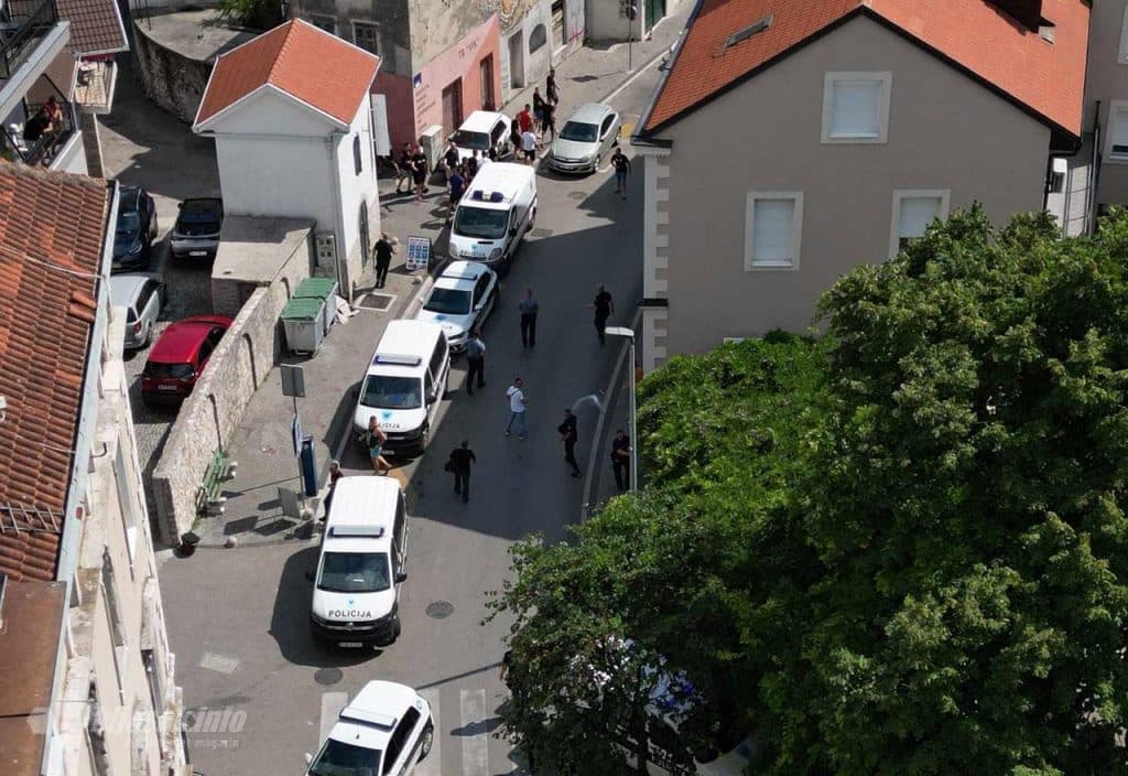 Ilustracija članka: Više ozlijeđenih u sukobu Red Armyja i Manijaka u Mostaru