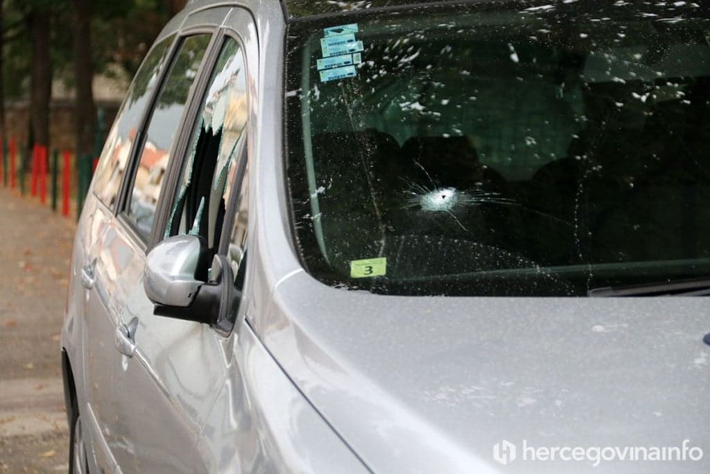 Ilustracija članka: Mostar: U pucnjavi oštećena tri automobila