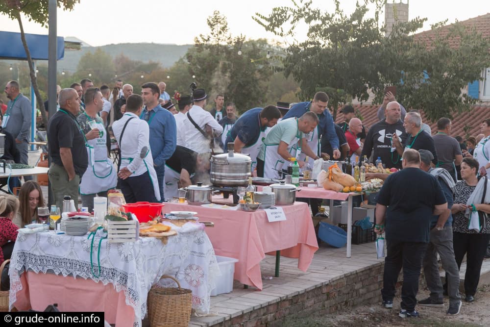 Ilustracija članka: Agroturizam Marića gaj organizira tradicionalnu “Raštikijadu”