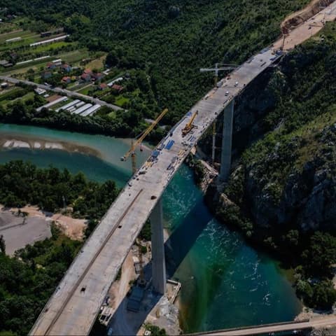 Ilustracija članka: Napukao najveći most u BiH