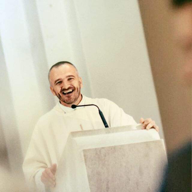 Ilustracija članka: U Gorici predstavljanje knjige fra Josipa Vlašića “Razmatranja o otajstvima krunice”