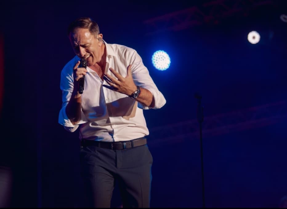 Ilustracija članka: Jeste li spremni za nezaboravnu glazbenu noć u Ljubuškom uz Sergeja Ćetkovića!?