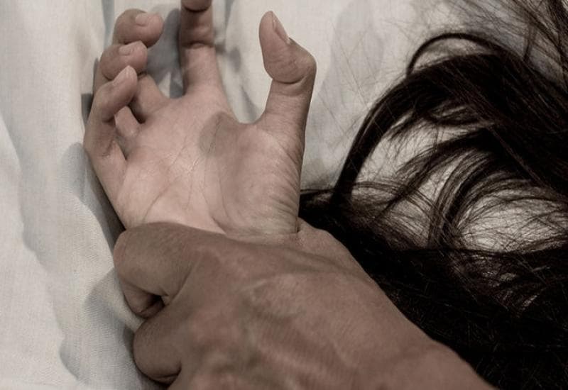 Ilustracija članka: Nastavnik optužen za bludnje radnje nad učeničkom u Tomislavgradu i dalje radi u školi