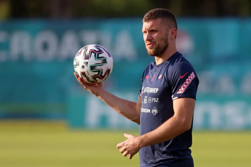 Ilustracija članka: Rebić kupio kultnu robnu kuću u centru Imotskog