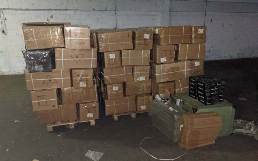 Ilustracija članka: U Širokom Brijegu oduzeta roba i obuća, na putu iz Posušja duhan u vrijednosti 9.500 KM