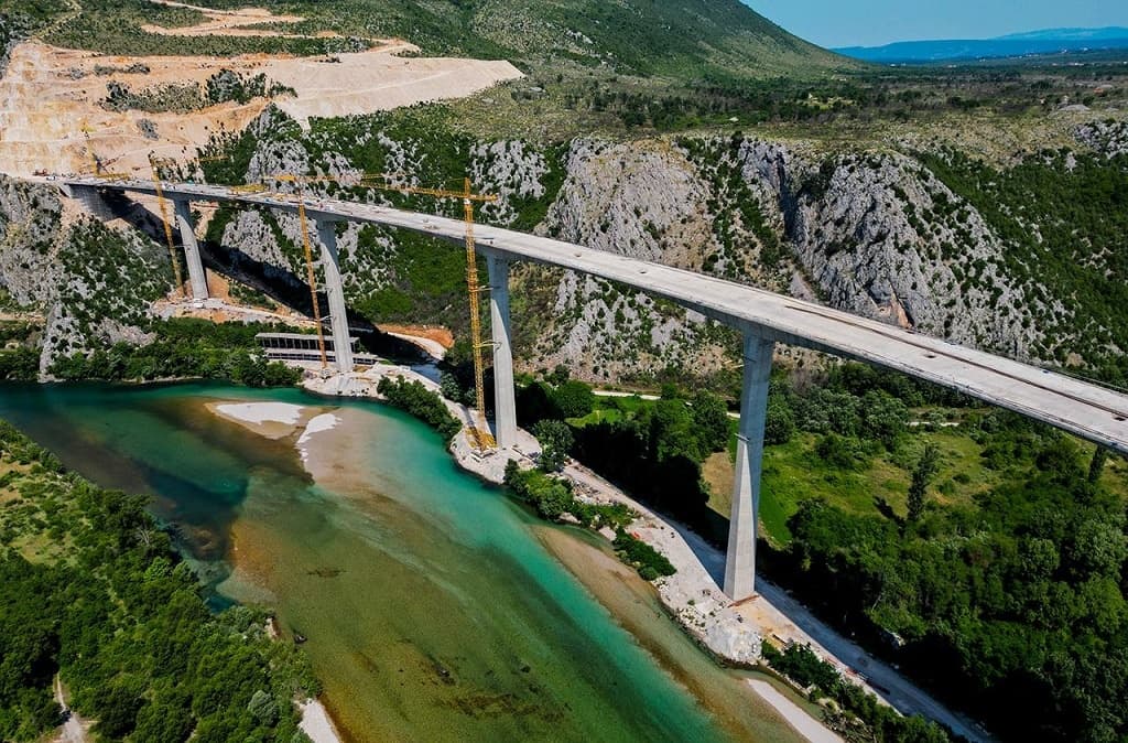 Ilustracija članka: Otkriveno što je uzrok pucanja najvećeg mosta u BiH