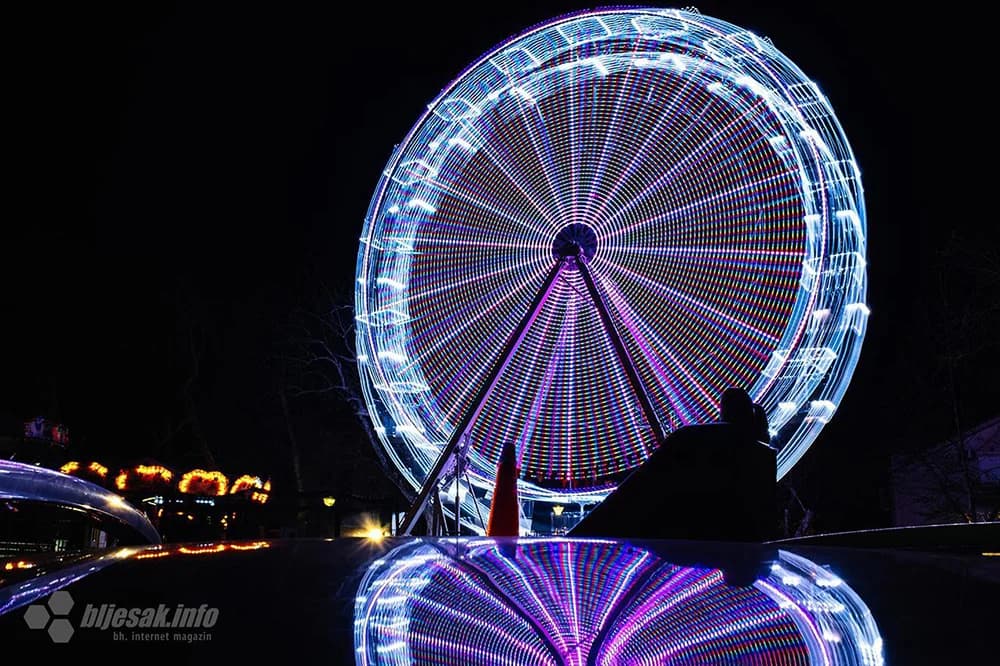 Ilustracija članka: Nova atrakcija u Mostaru: Zavrtio se panoramski kotač