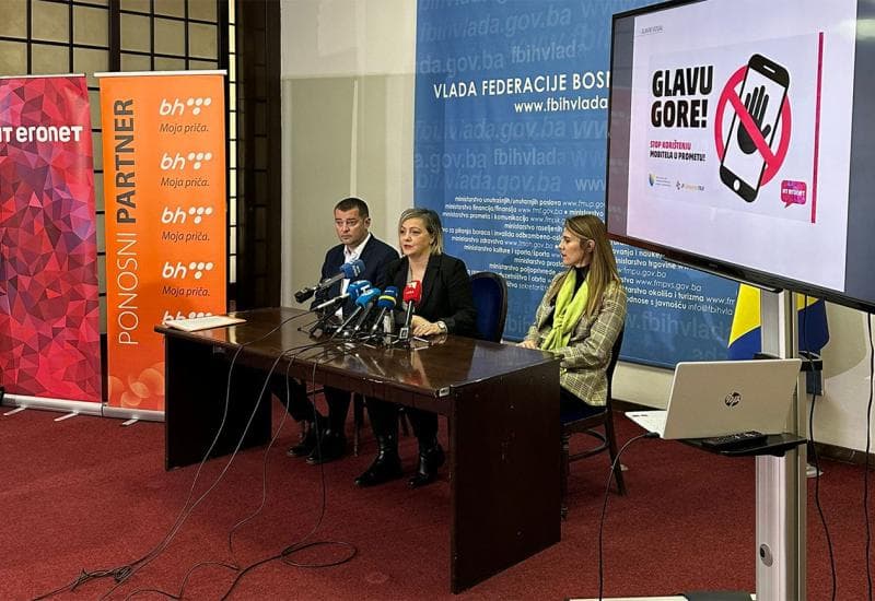 Ilustracija članka: Stop korištenju mobitela u prometu!