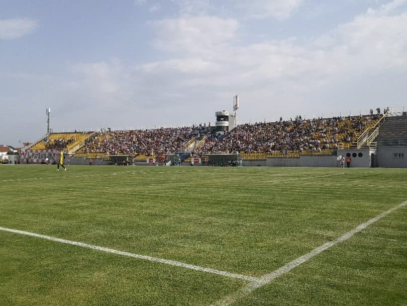 Ilustracija članka: Posušani dobivaju hibridni travnjak vrijedan više od 3 milijuna KM