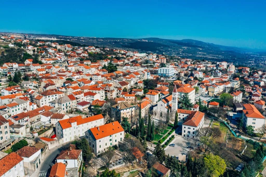 Ilustracija članka: Veliki skandal u Imotskom