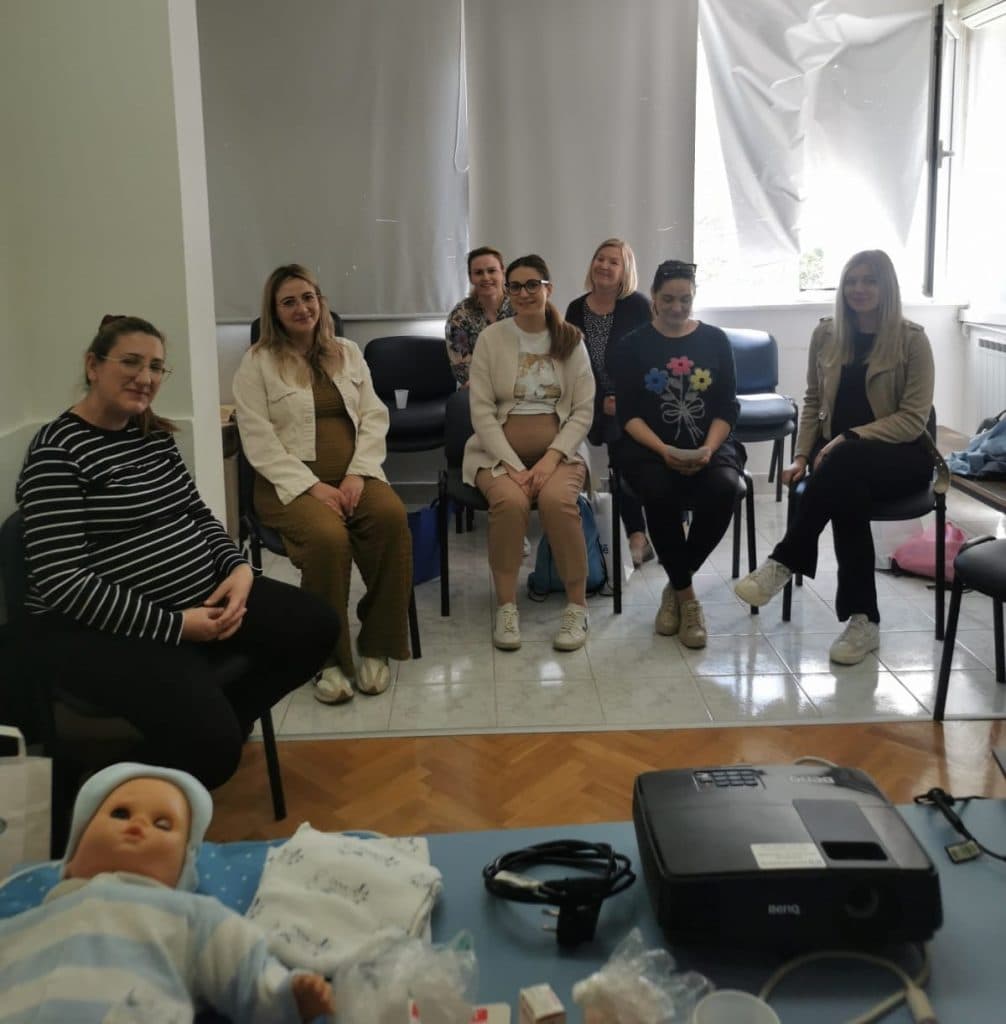 Ilustracija članka: Patronažne sestre DZ Imotski organiziraju besplatan tečaj za trudnice