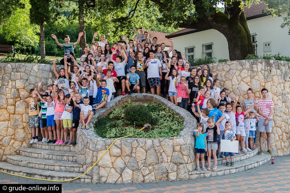 Ilustracija članka: Ružićki framaši organiziraju ljetno druženje za djecu