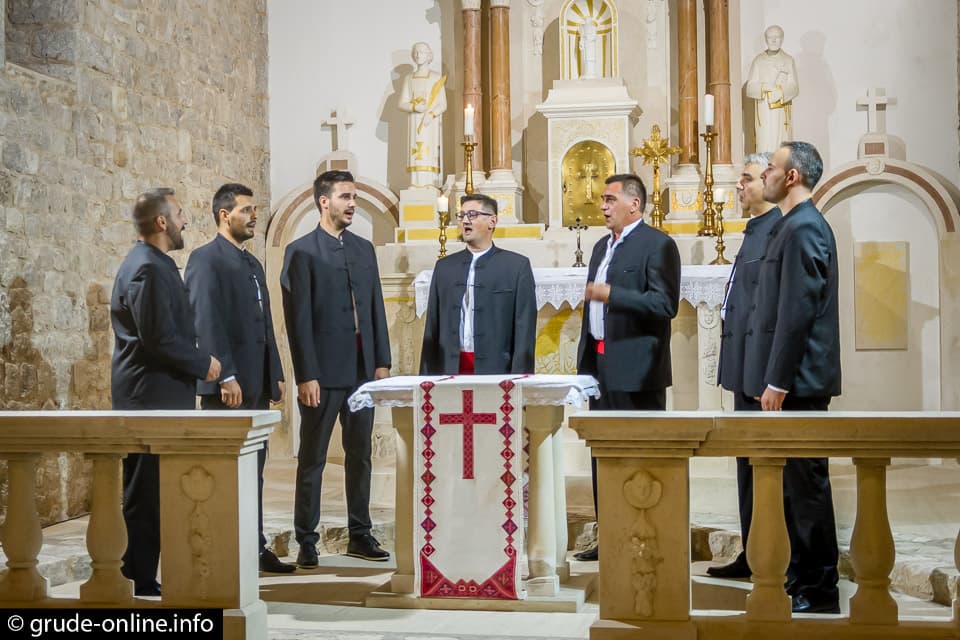 Ilustracija članka: Susret klapa povodom 20 godina Klape Bratovština