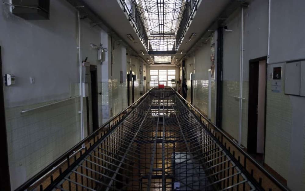 Ilustracija članka: Uhićena trojica zatvorskih čuvara KPZ Mostar