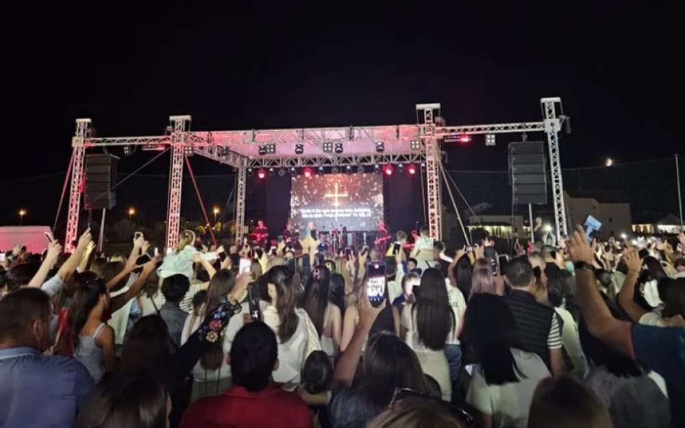 Ilustracija članka: Na velikom humanitarnom koncertu u Tomislavgradu prikupljeno više od 100 000 KM za djecu sa poteškoćama u razvoju