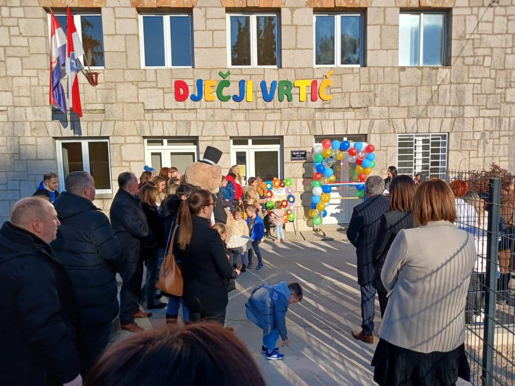Ilustracija članka: Grude: Otvaranje podružnice vrtića u Drinovcima pun pogodak, djece sve više