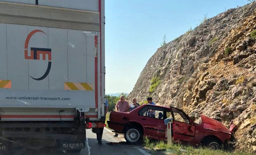 Ilustracija članka: Posušje: Vozač BMW-a ozlijeđen nakon sudara s kamionom