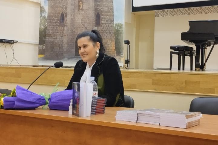 Ilustracija članka: Spisateljica iz Gruda izdala knjigu uz pomoć umjetne inteligencije