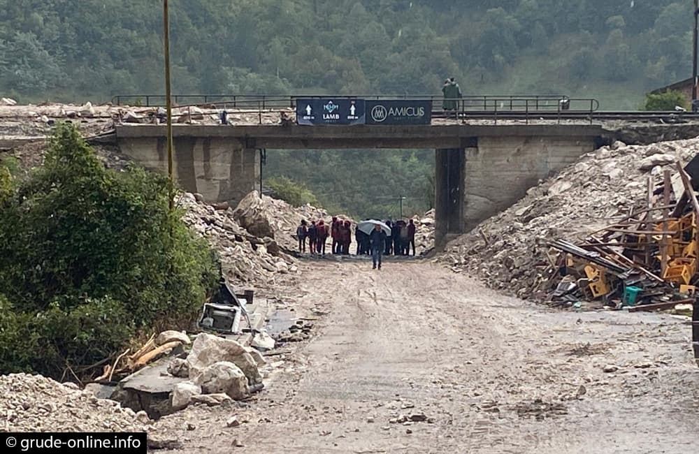 Ilustracija članka: Naređena hitna evakuacija stanovništva iz ugroženih područja