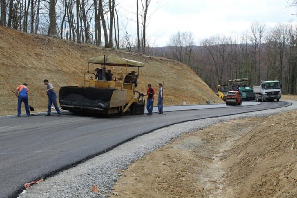 Ilustracija članka: Vlada RH: 7,5 milijuna eura za cestu Posušje – Aržano