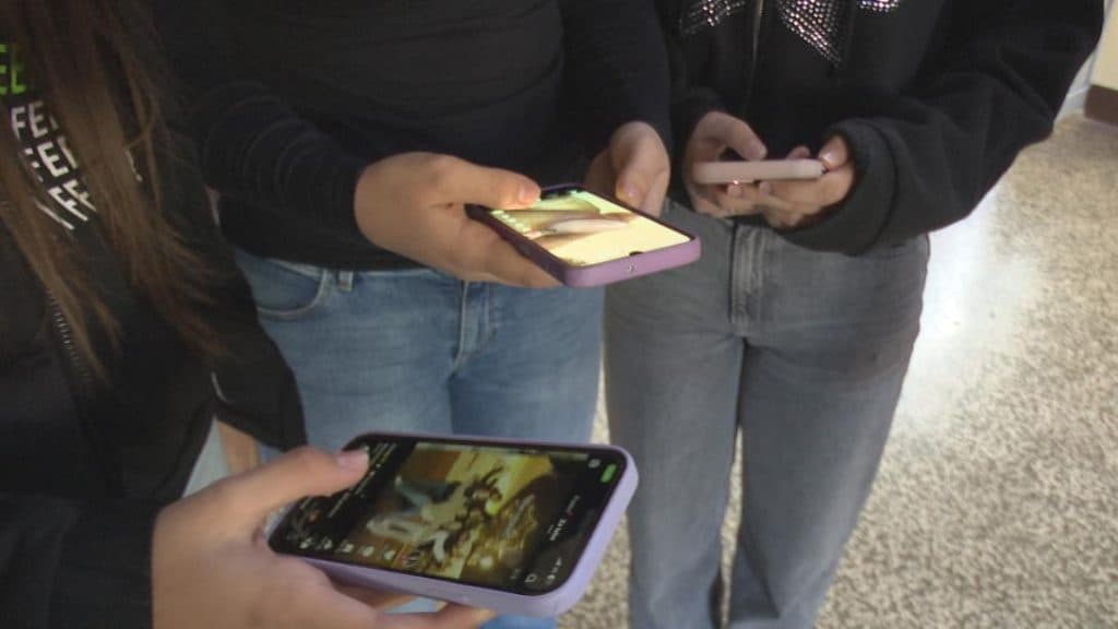 Ilustracija članka: Opasni TikTok izazovi u Hercegovini