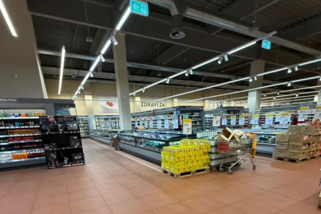 Ilustracija članka: 31.1. bez kupovine: Građani BIH pozvani na bojkot trgovina, kafića, benzinskih crpki…