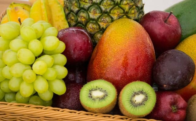 Ilustracija članka: Zabranjeni pesticidi otkriveni u voću iz BiH