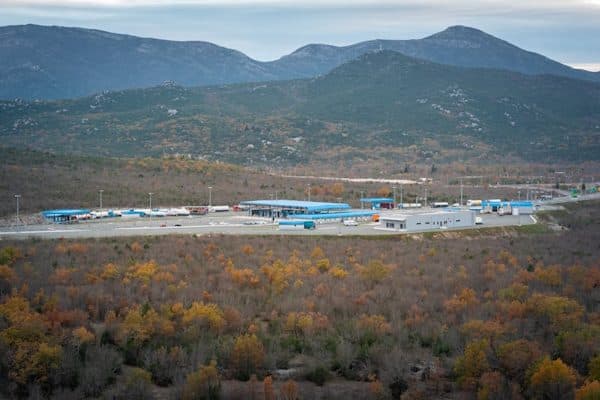 Ilustracija članka: Na granici Bijača – Nova Sela: Policajac dao svoje vozilo da trudnica stigne u bolnicu