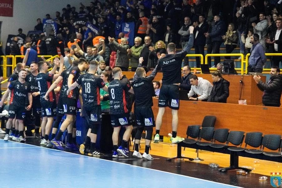 Ilustracija članka: Izviđač pobijedio Haukar i plasirao se u polufinale EHF Cupa