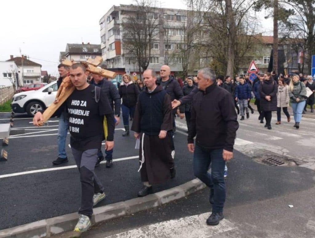 Ilustracija članka: Josip Jelinić: Gdje god sam došao s križem, i Bošnjaci, i Srbi, i Hrvati otvarali su mi srdačno svoja vrata