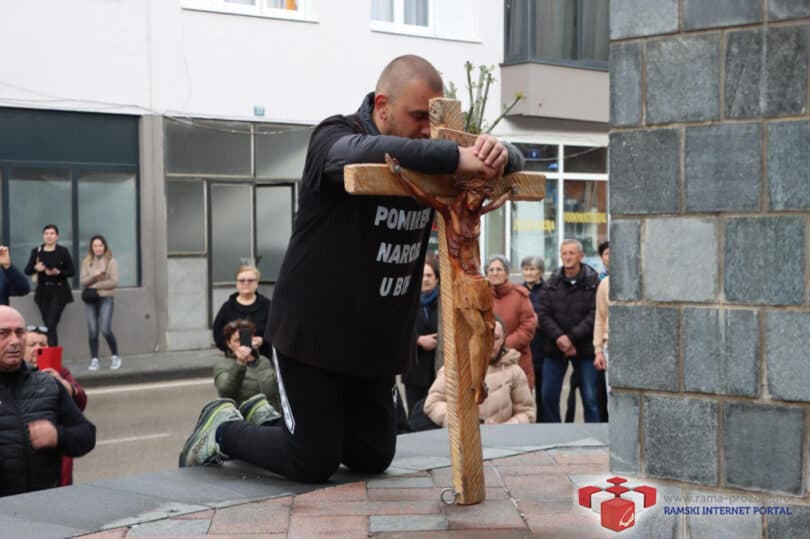 Ilustracija članka: „Hod za pomirenje naroda u BiH“: Josip Jelinić nakon 45 dana stigao u Ramu