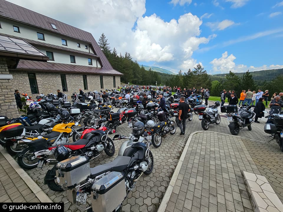 Ilustracija članka: U nedjelju četvrti blagoslov motora i motorista u Masnoj Luci na Blidinju