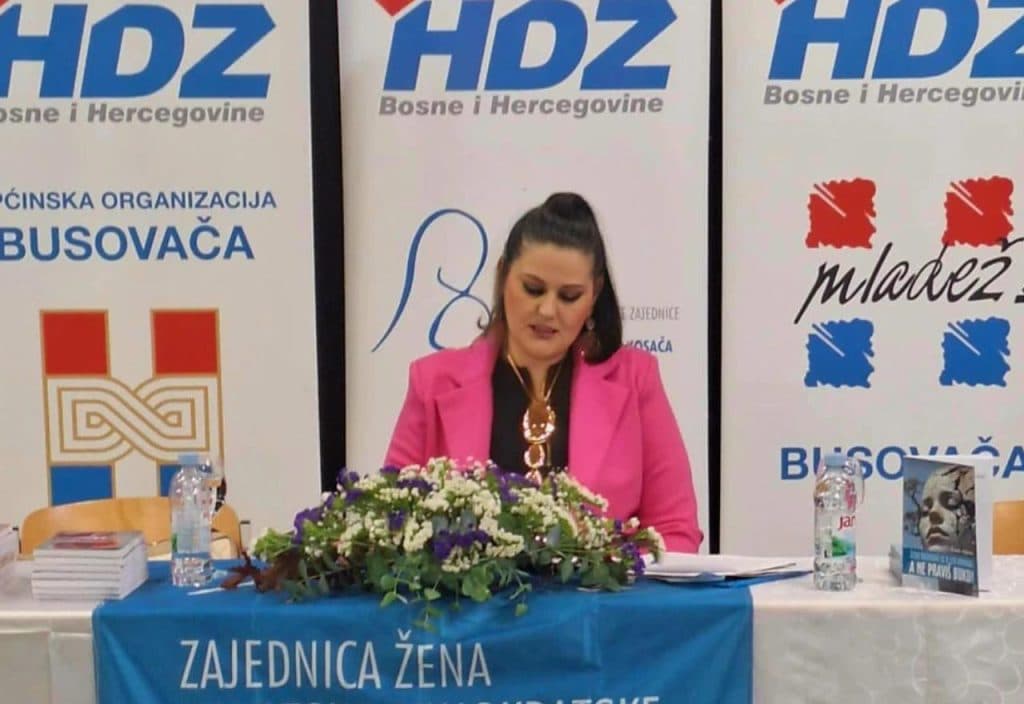 Ilustracija članka: Autorica iz Gruda promovirala novu knjigu