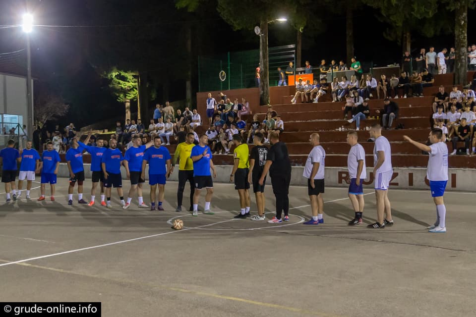 FOTO: U Ružićima počeo 22. malonogometni turnir