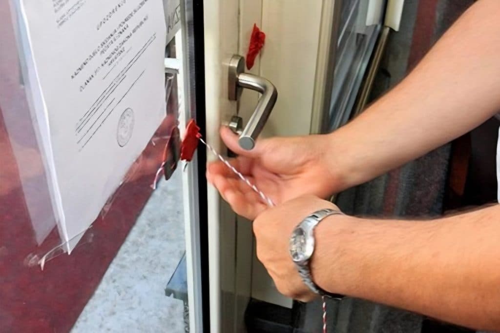 Ilustracija članka: Porezni inspektori u ŽZH zapečatili 6 objekata i napisali 61.100 KM kazni