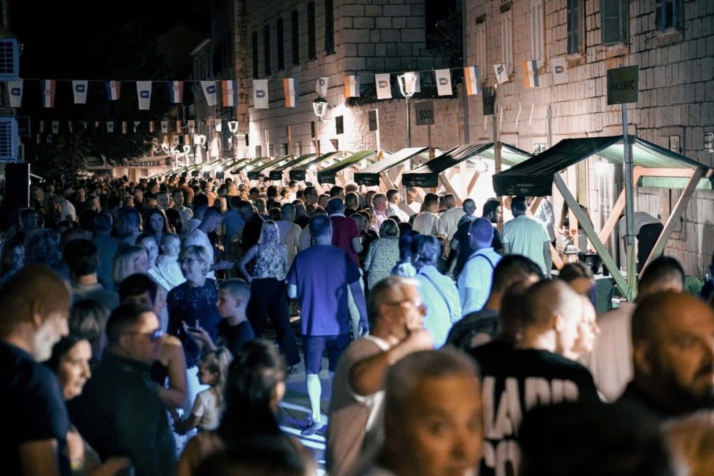 Ilustracija članka: Veliki vinski događaj Dalmacije: Dođite u Imotski na 21. Cvit razgovora